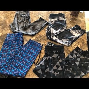 4 pairs of Capri leggings